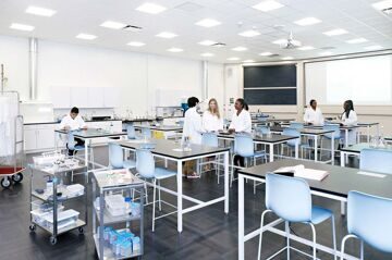 EFAcademy-New-York-science-classroom